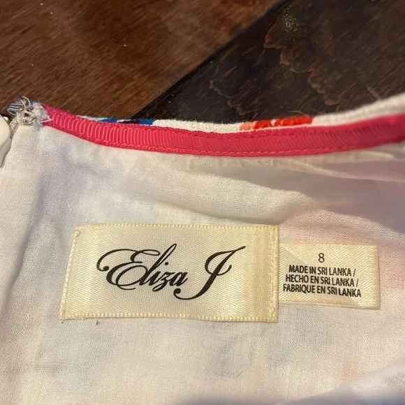 Eliza J sleeveless floral print Floral appliqués shift dress Women’s size 8 - Picture 4 of 14